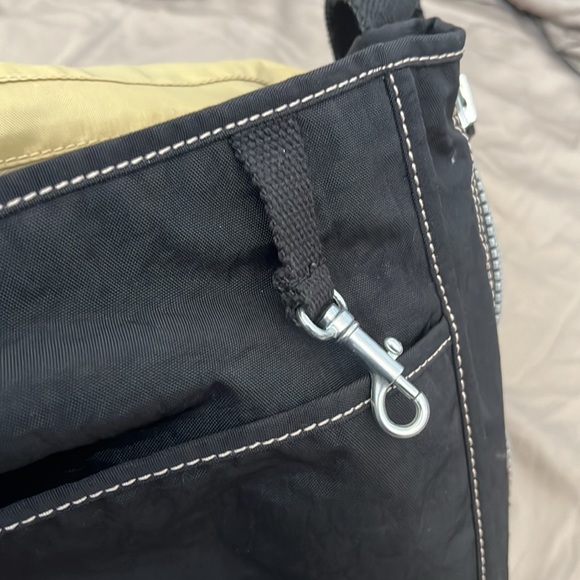 Authentic Vintage Kipling Messenger Bag in Black - Picture 6 of 11